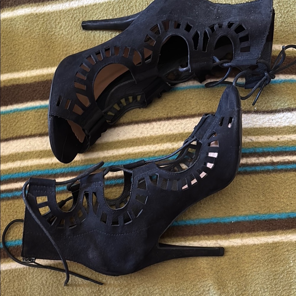 Elegant Black Cutout Women's Heels